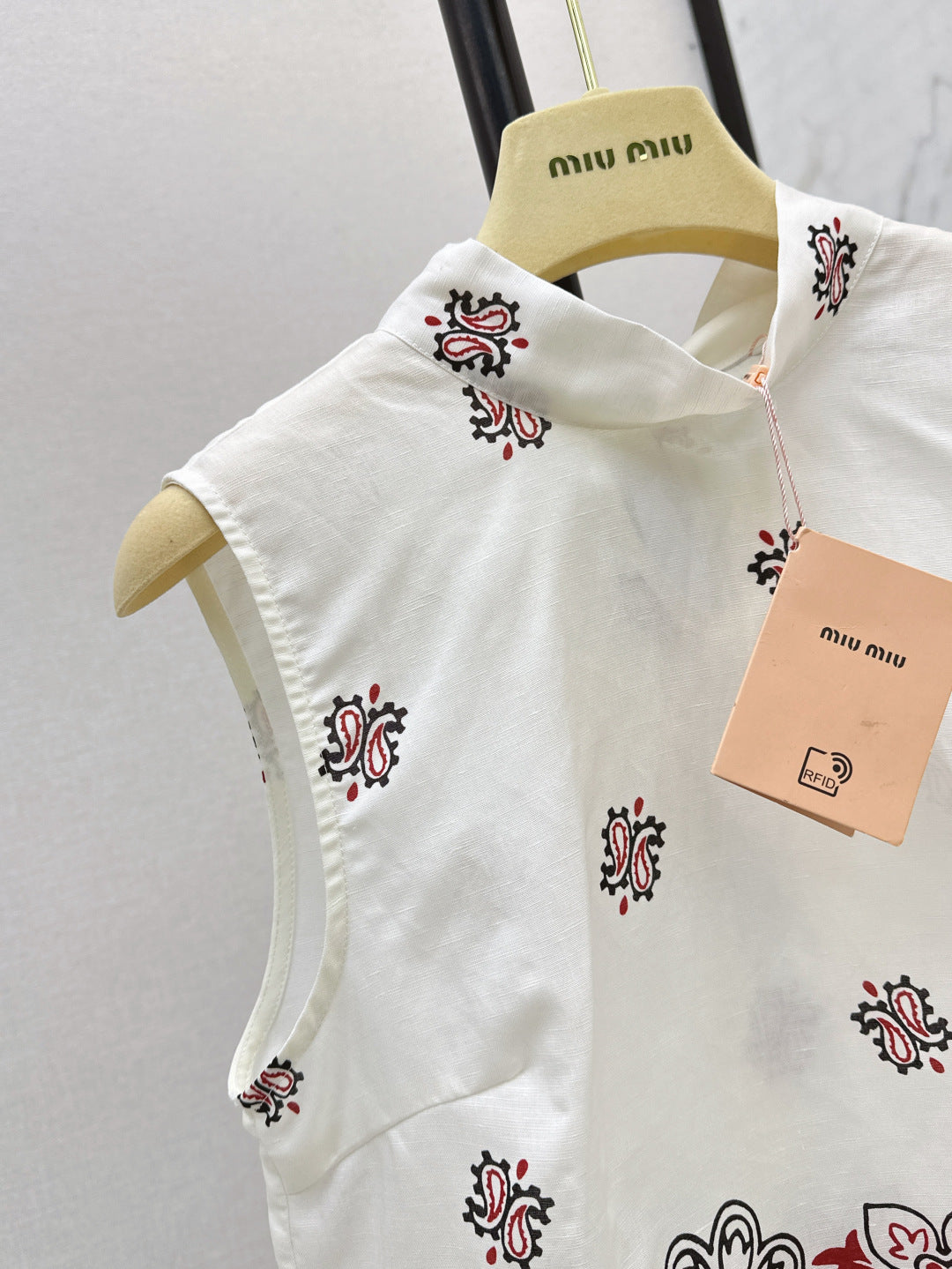 25ss linen vest