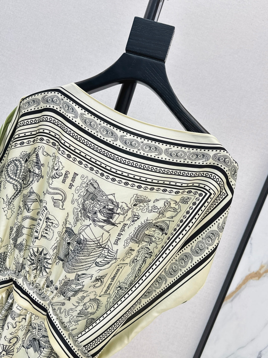 25ss silk cape top