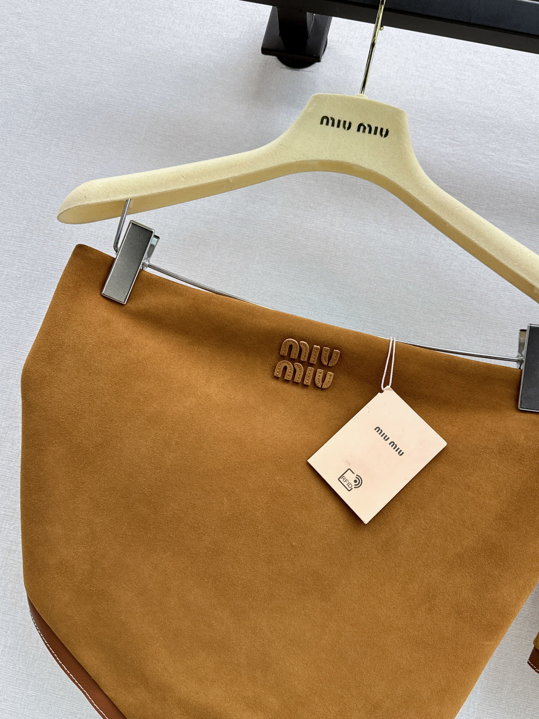 25ss suede tube top