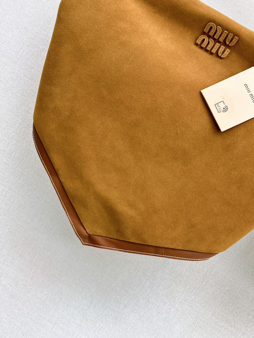 25ss suede tube top