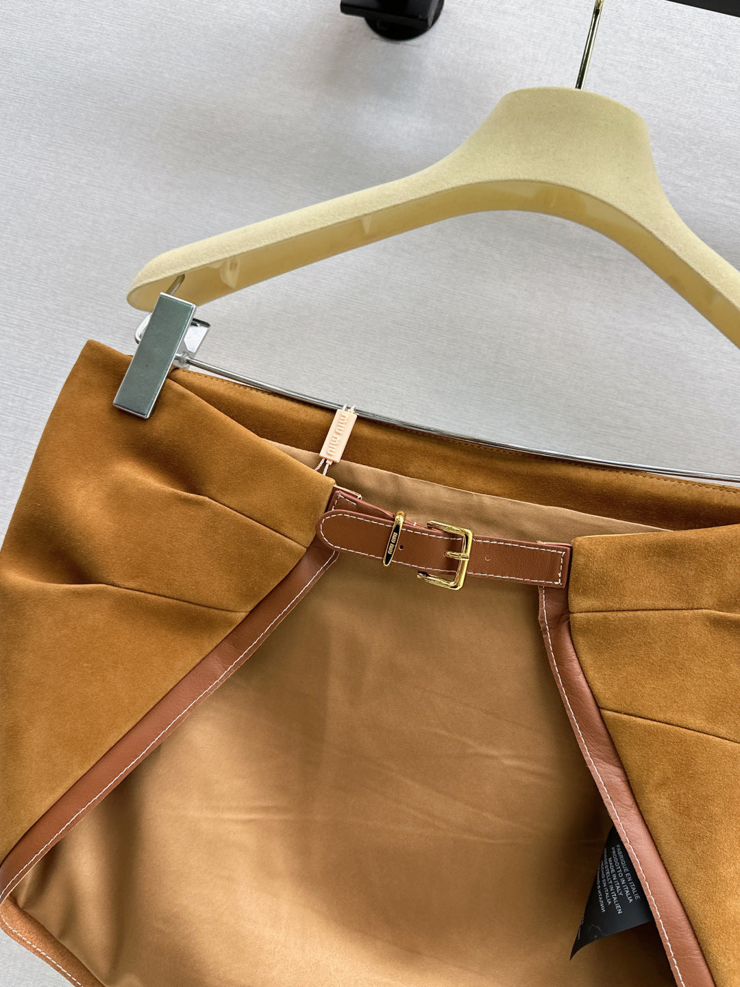 25ss suede tube top