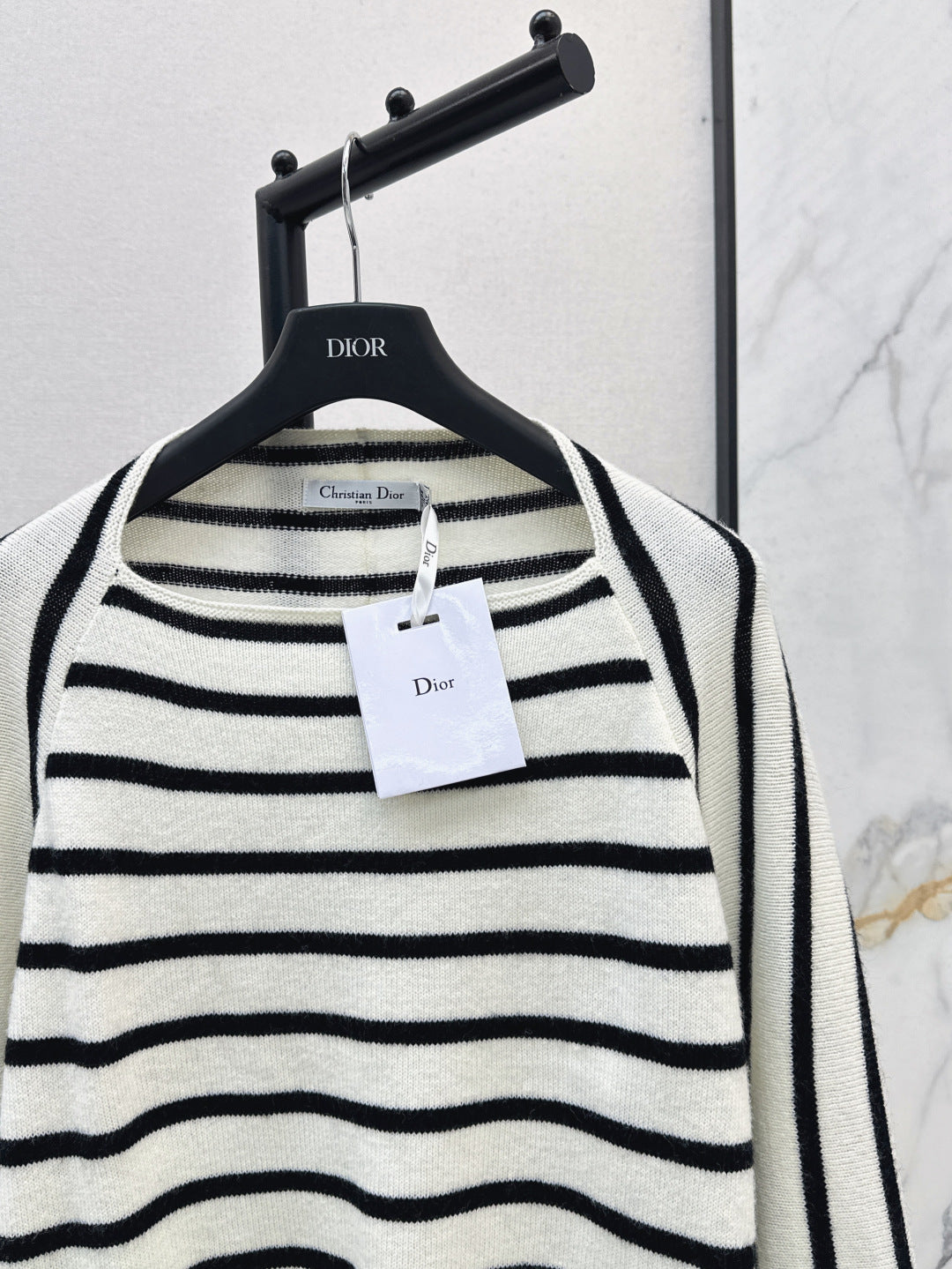 25ss miss D sweater