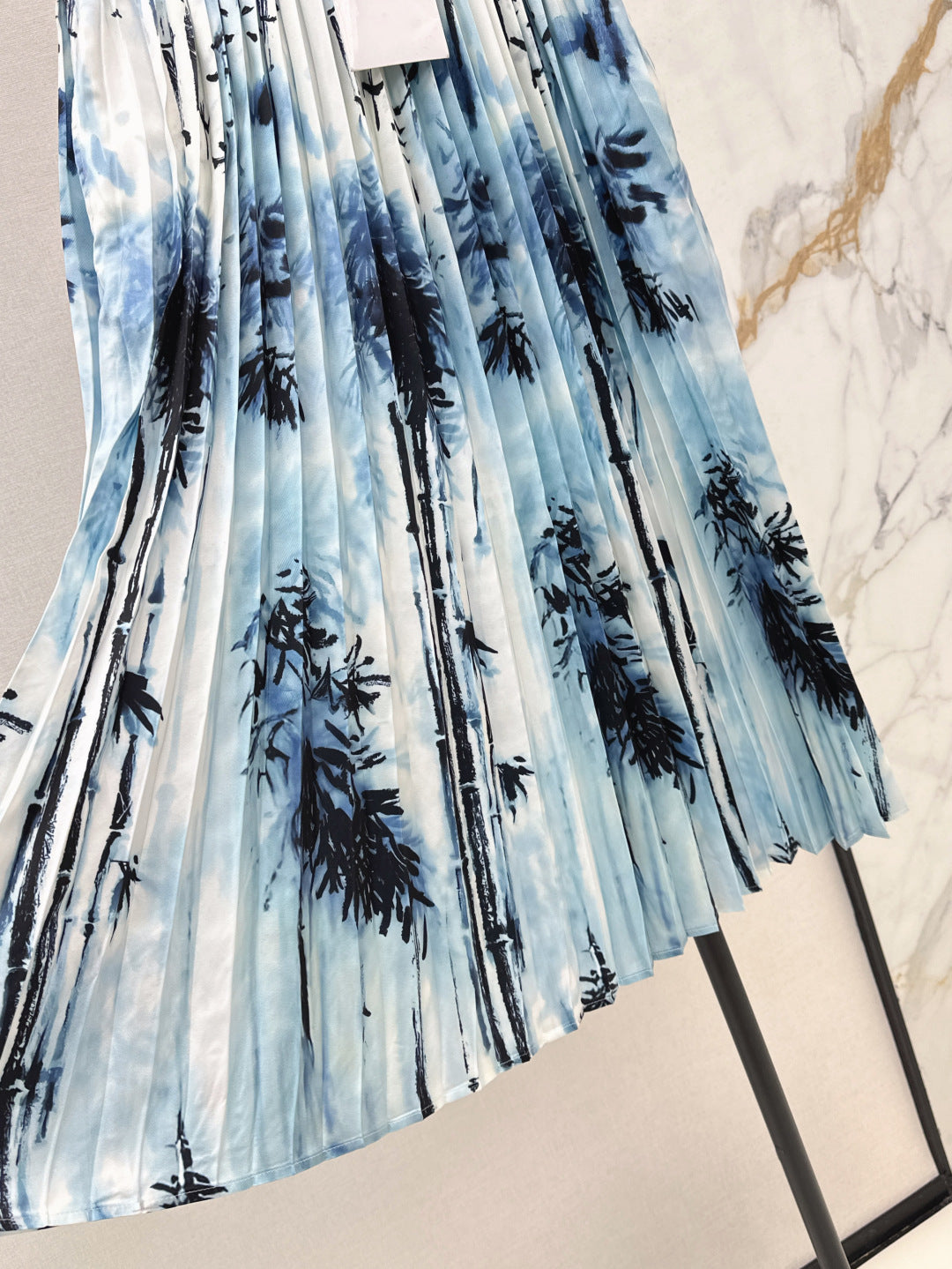 25ss pleated skirt