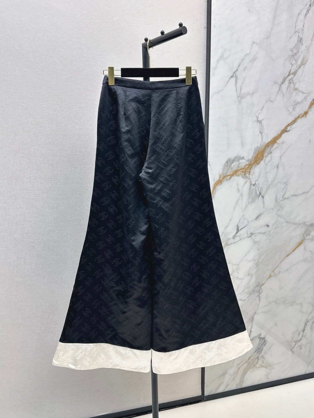 25fw silk bell bottom