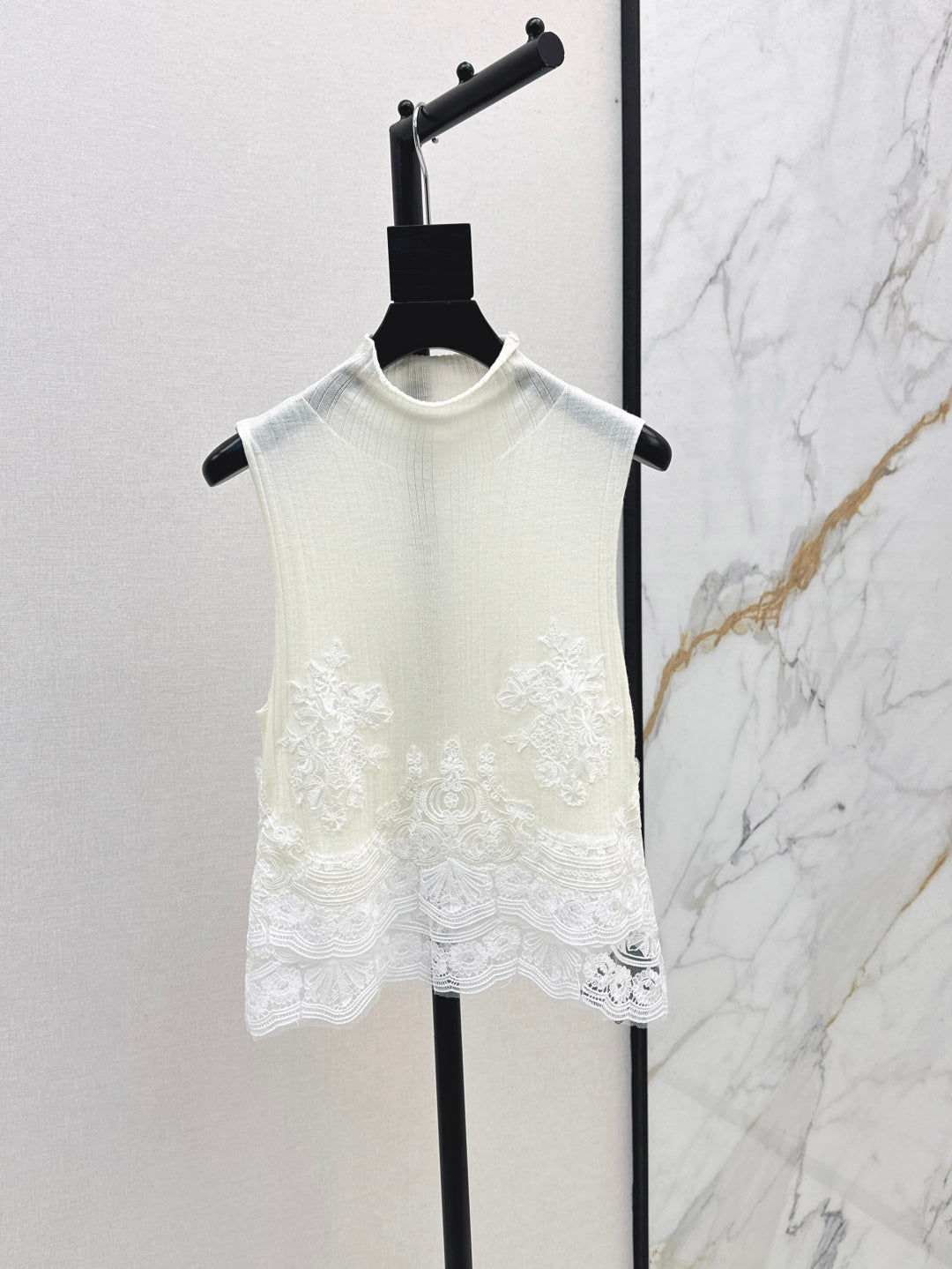 25fw lace knit vest