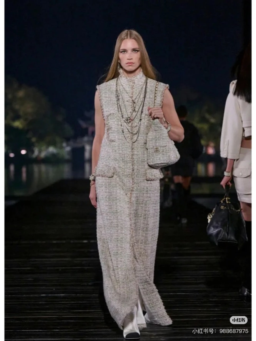 25fw sleeveless coat