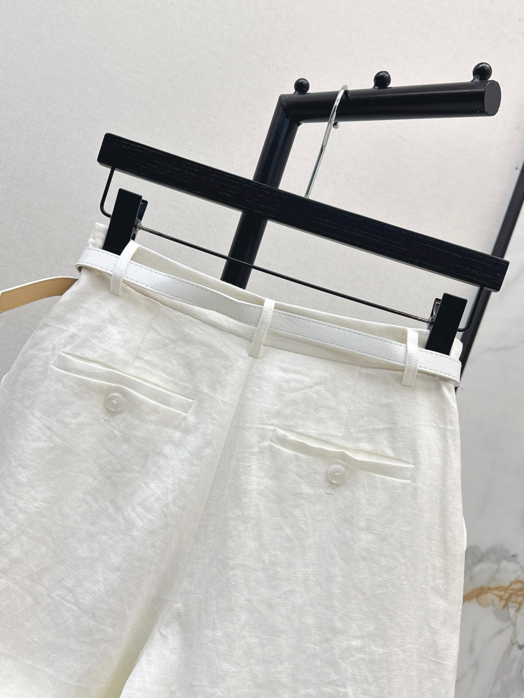 25fw linen short