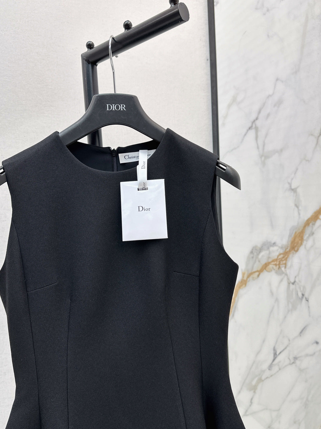 25fw sleeveless dress