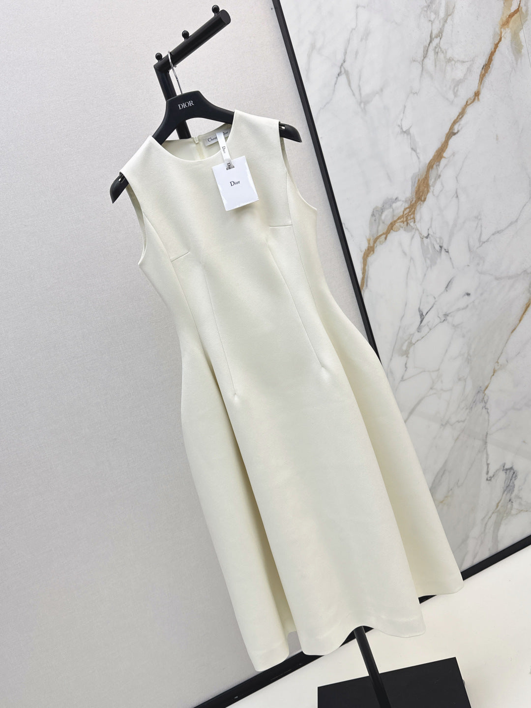 25fw sleeveless dress