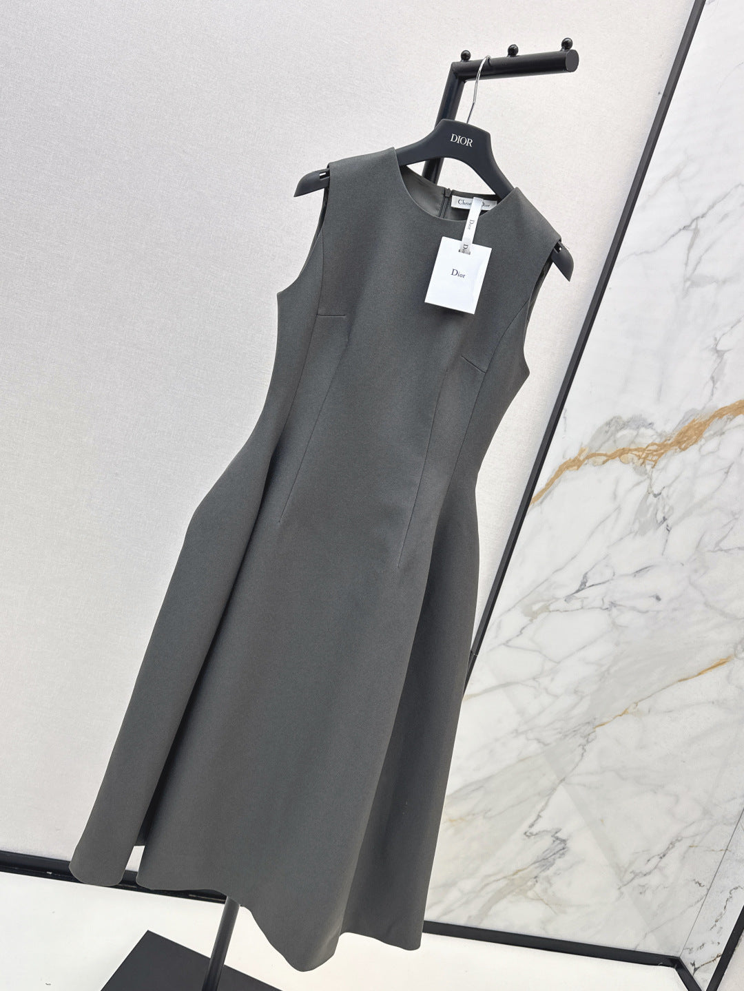 25fw sleeveless dress