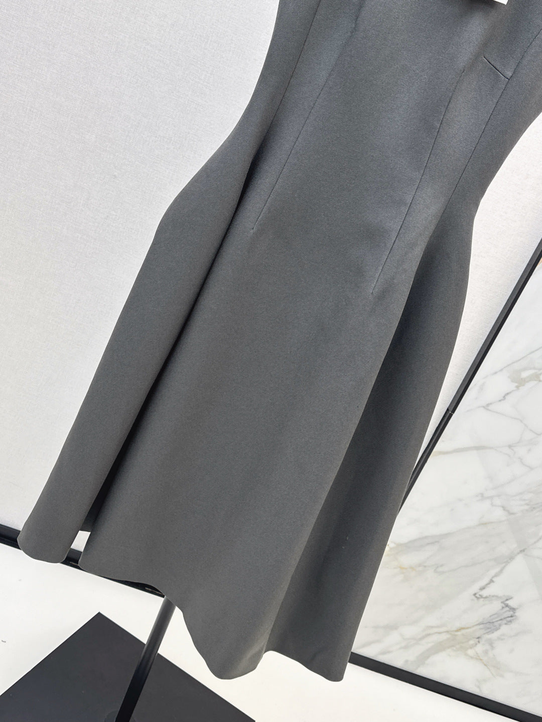 25fw sleeveless dress