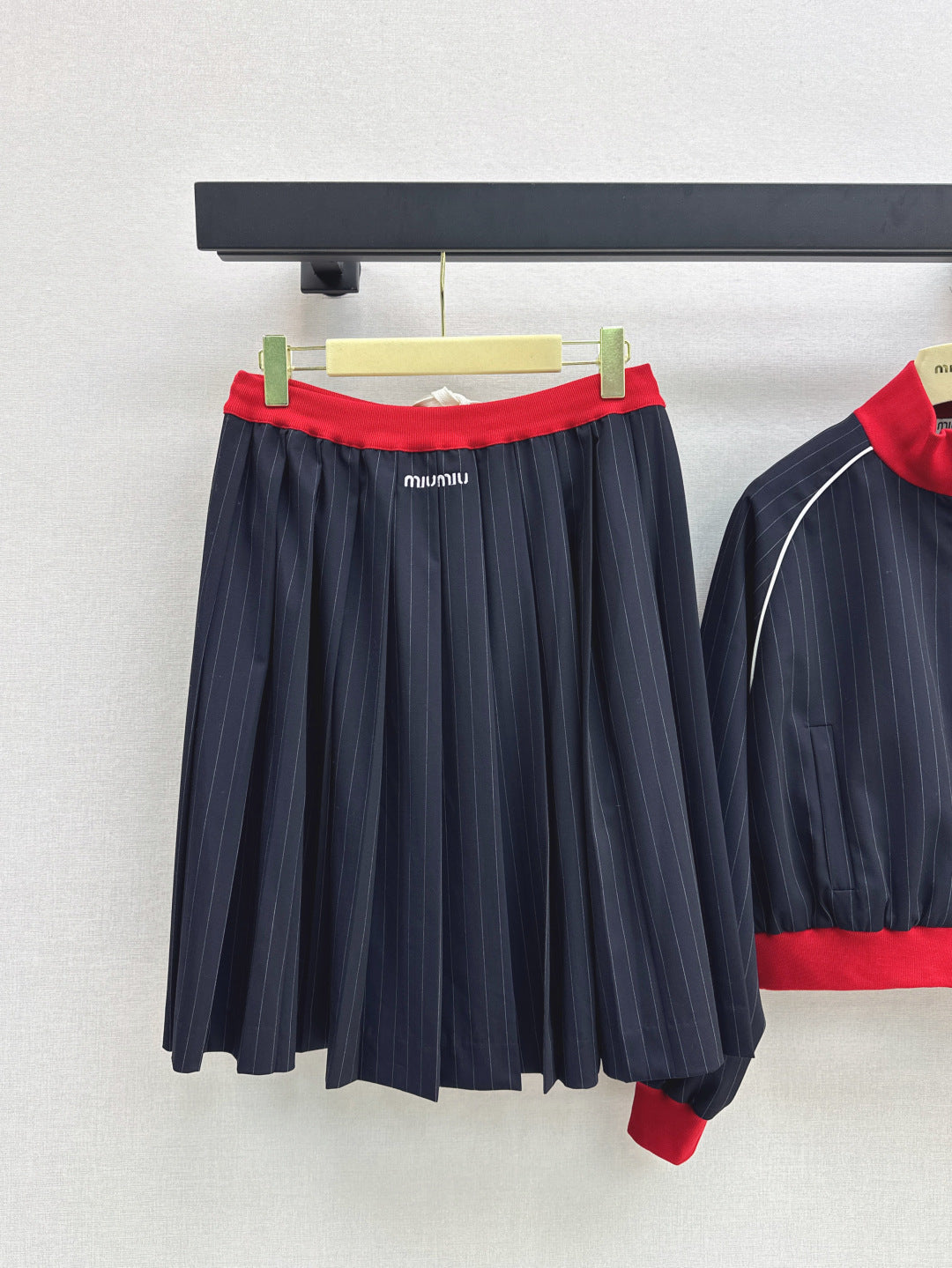 25fw pleated skirt