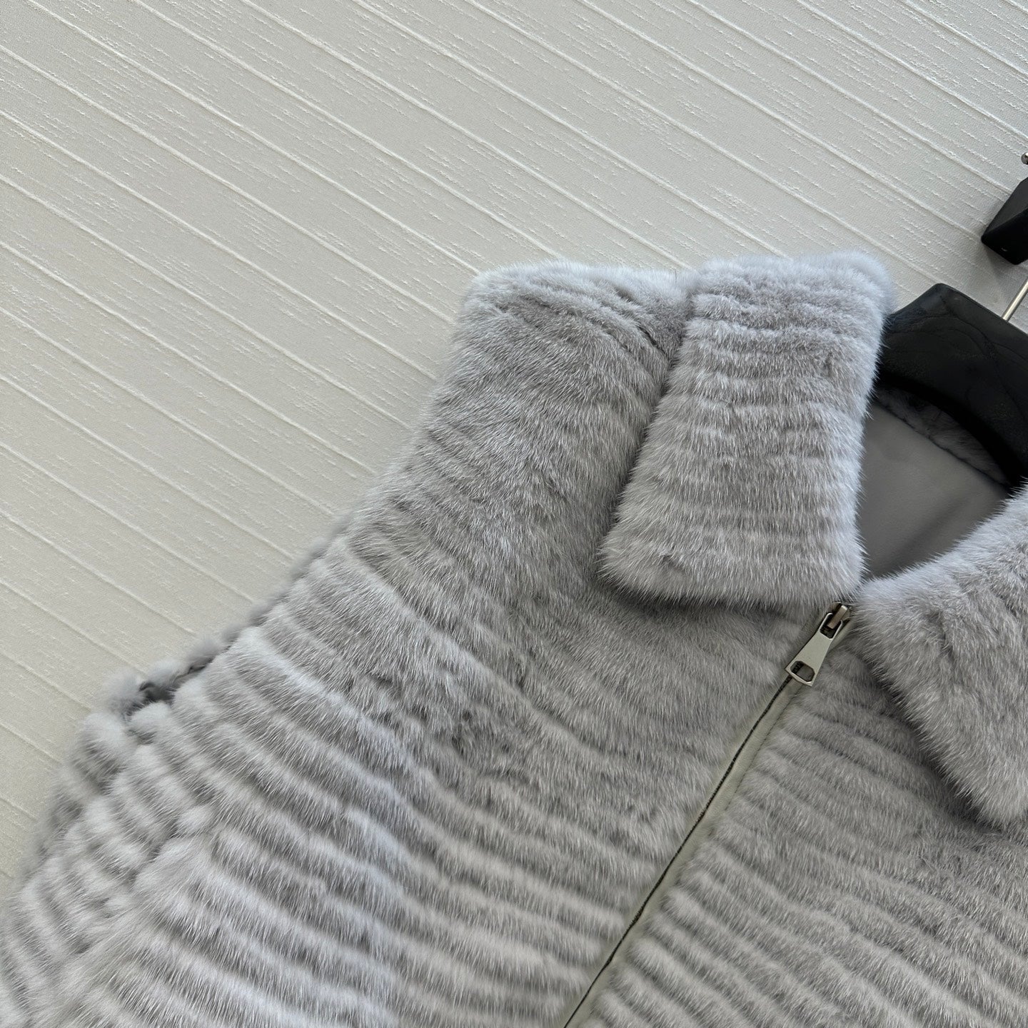 25fw fur vest