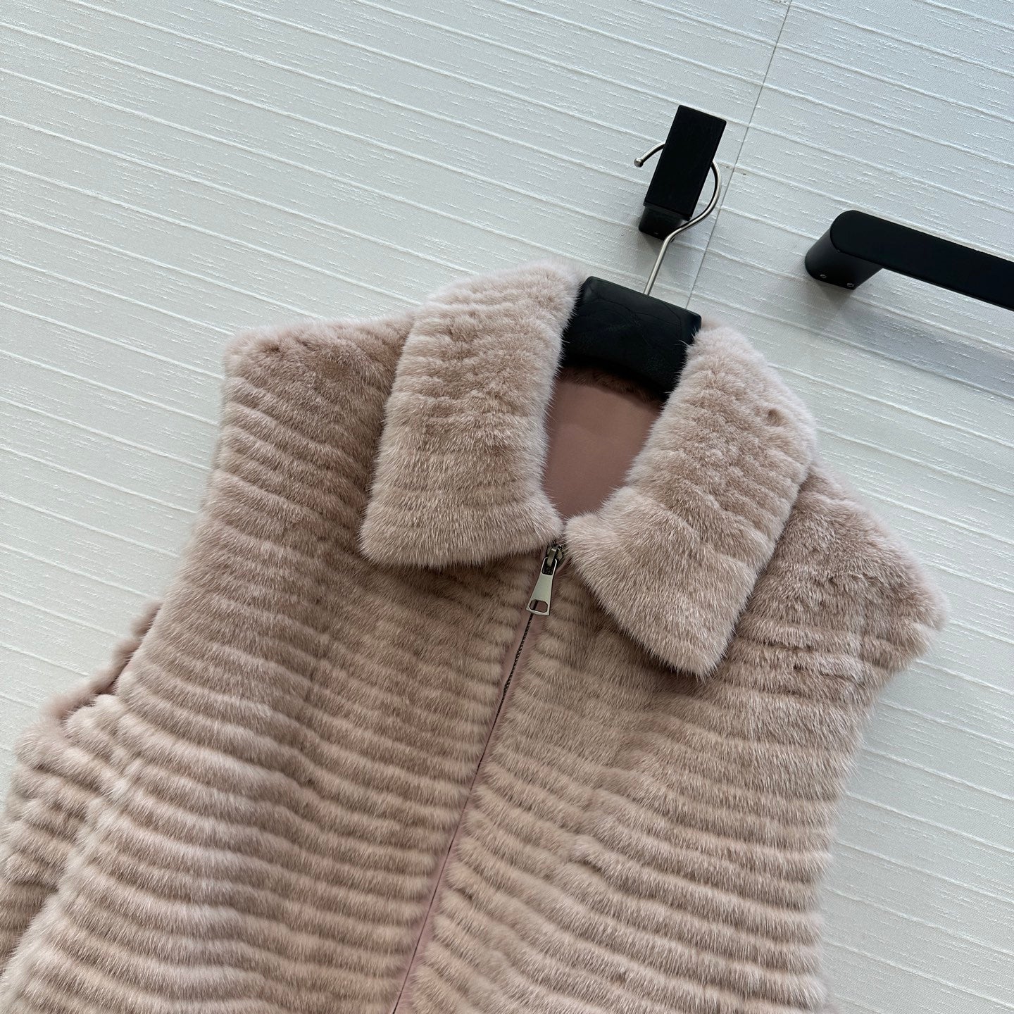 25fw fur vest