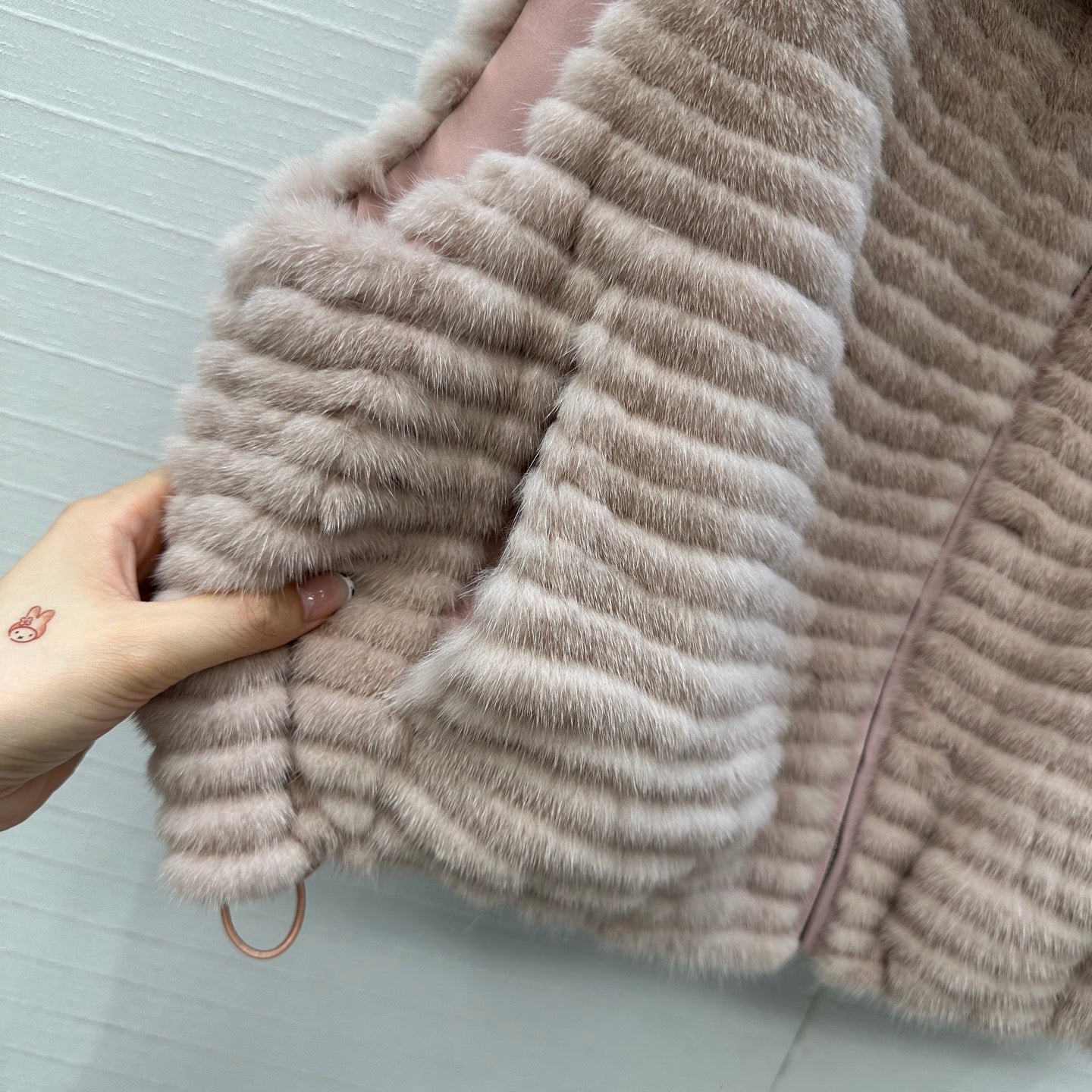 25fw fur vest