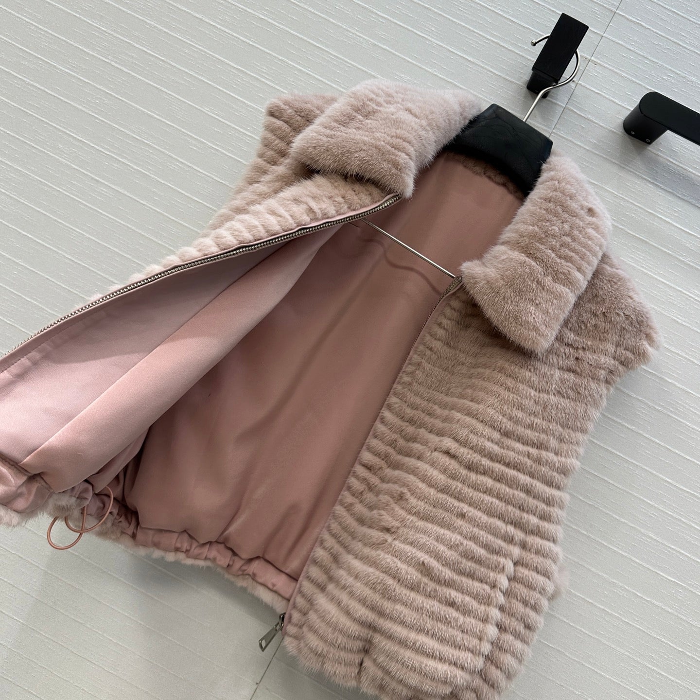 25fw fur vest