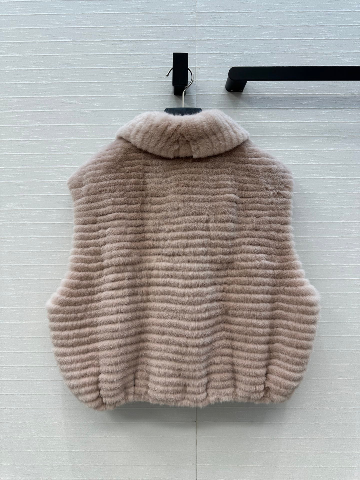 25fw fur vest