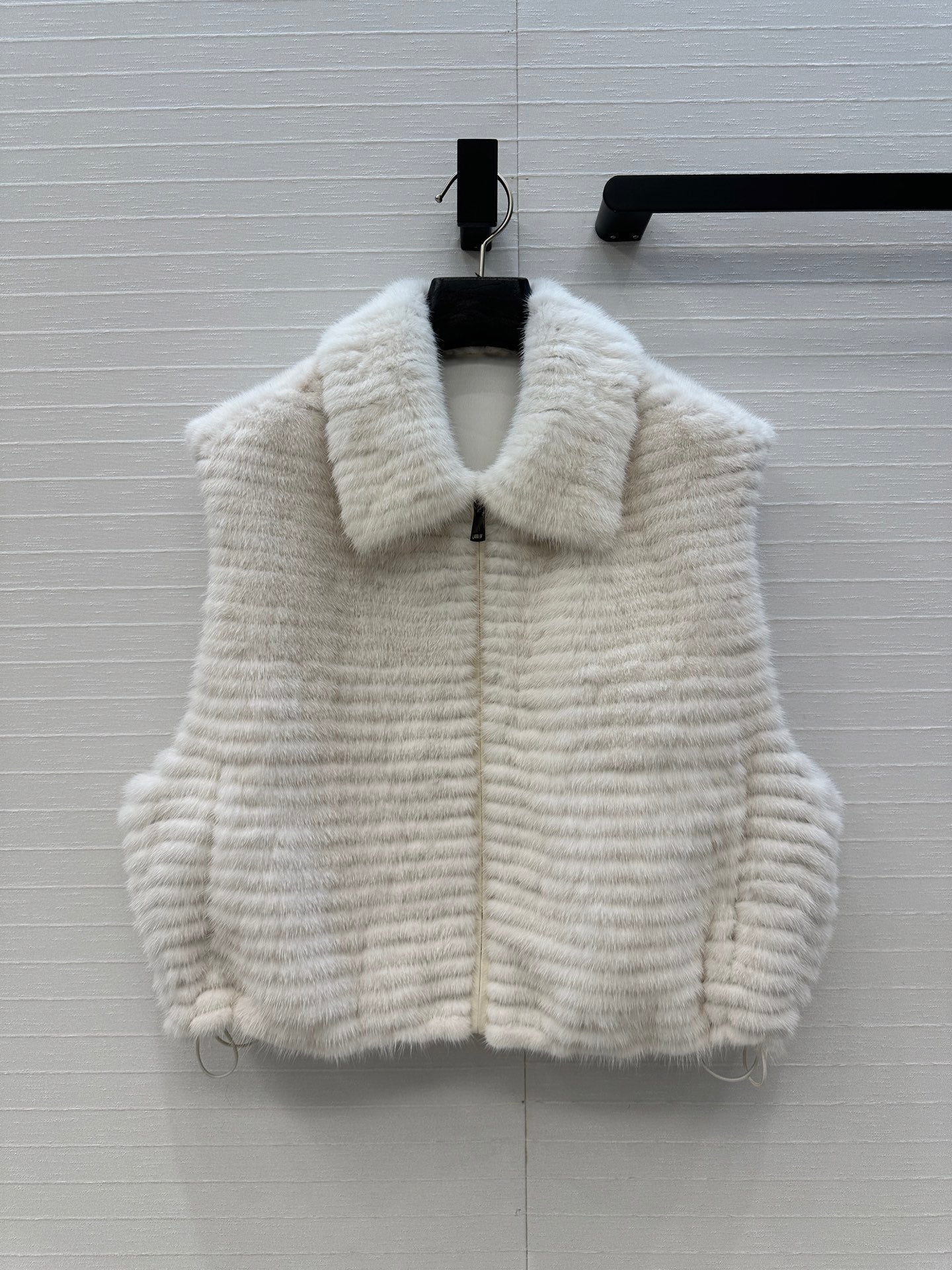 25fw fur vest