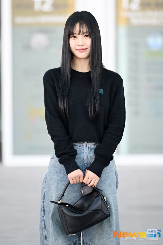 25fw embroidered sweater