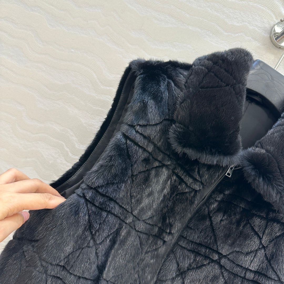 25fw sheepskin vest