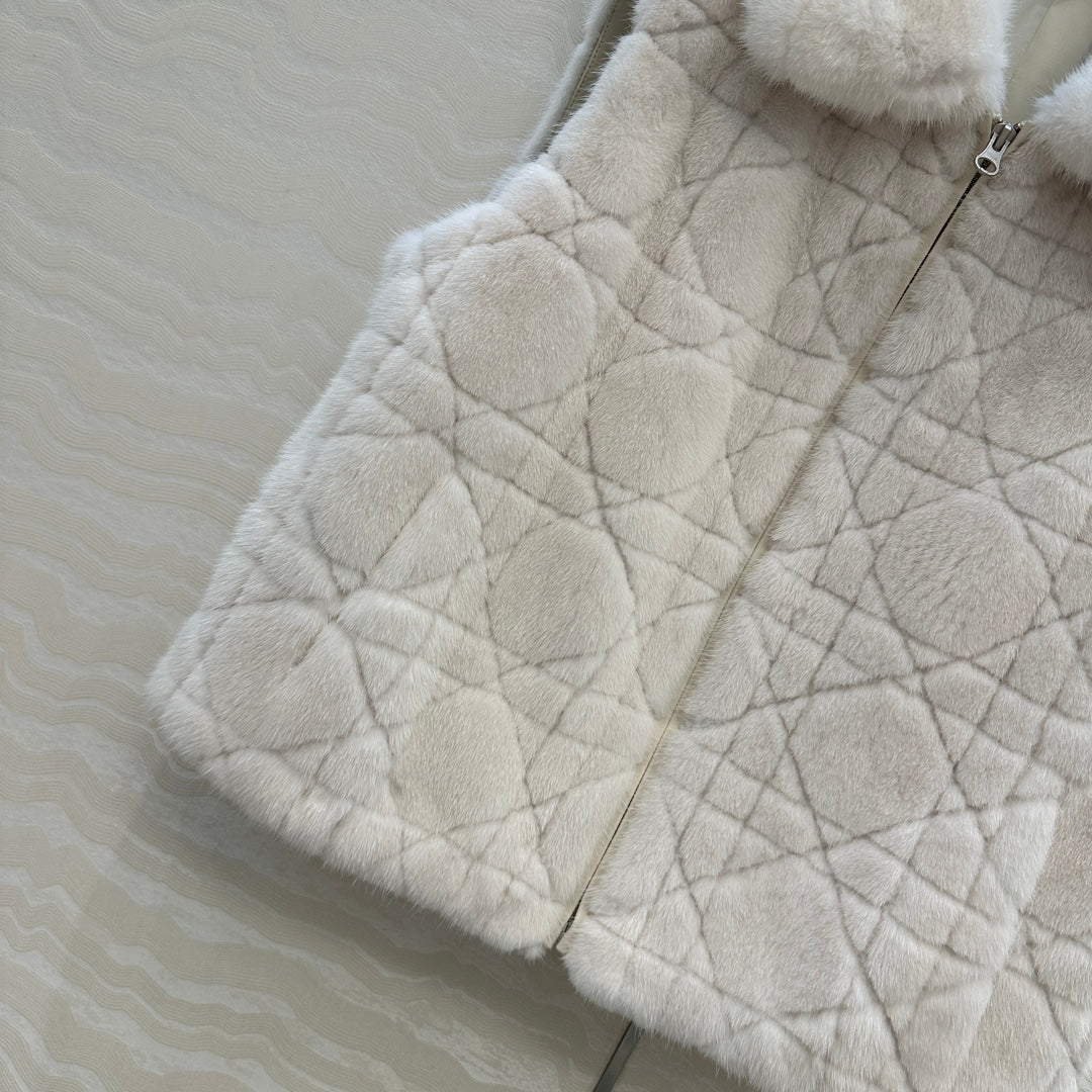 25fw sheepskin vest