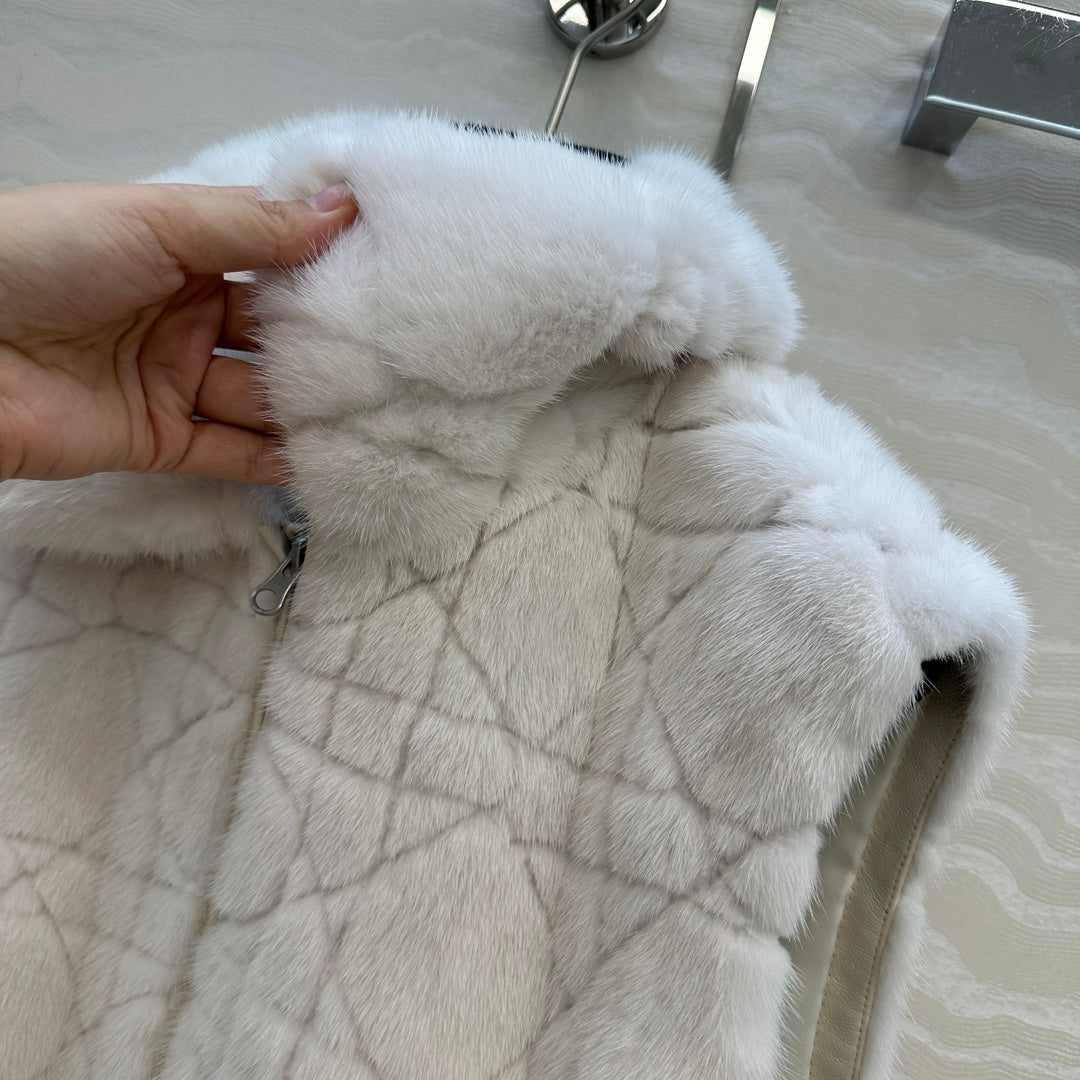 25fw sheepskin vest