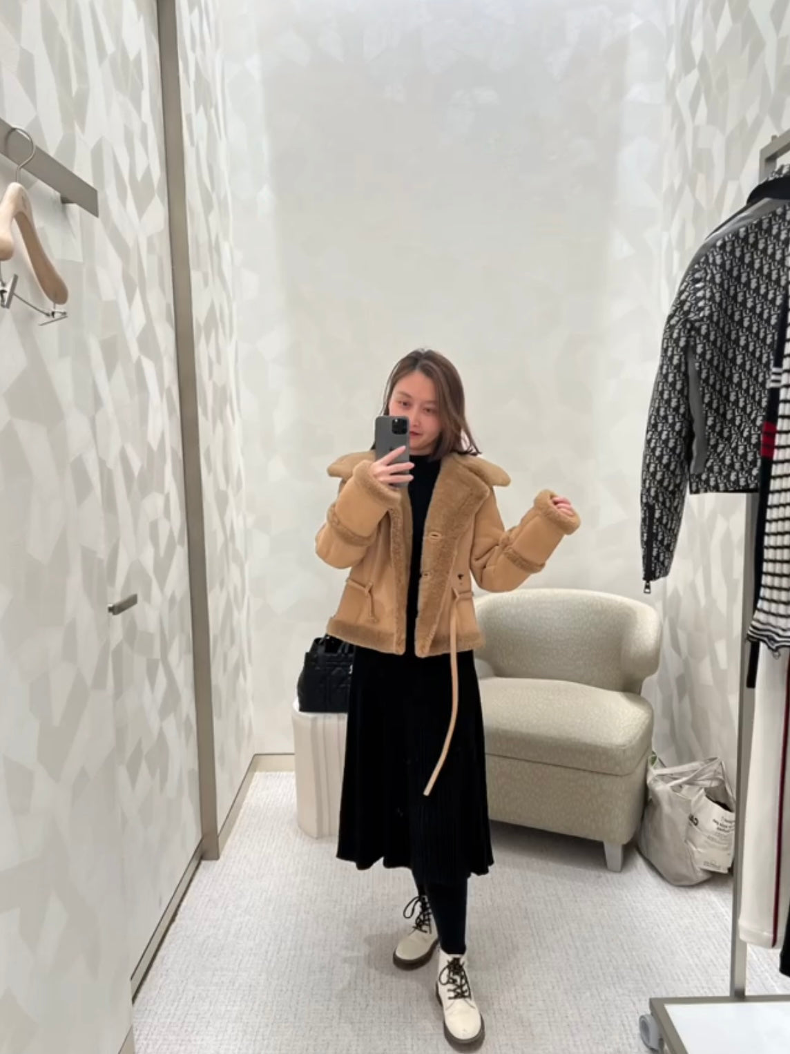 25fw embroidered coat