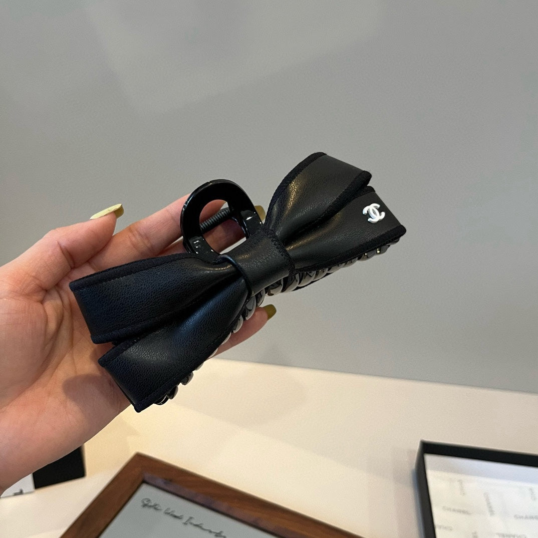 New leather bow hair clip