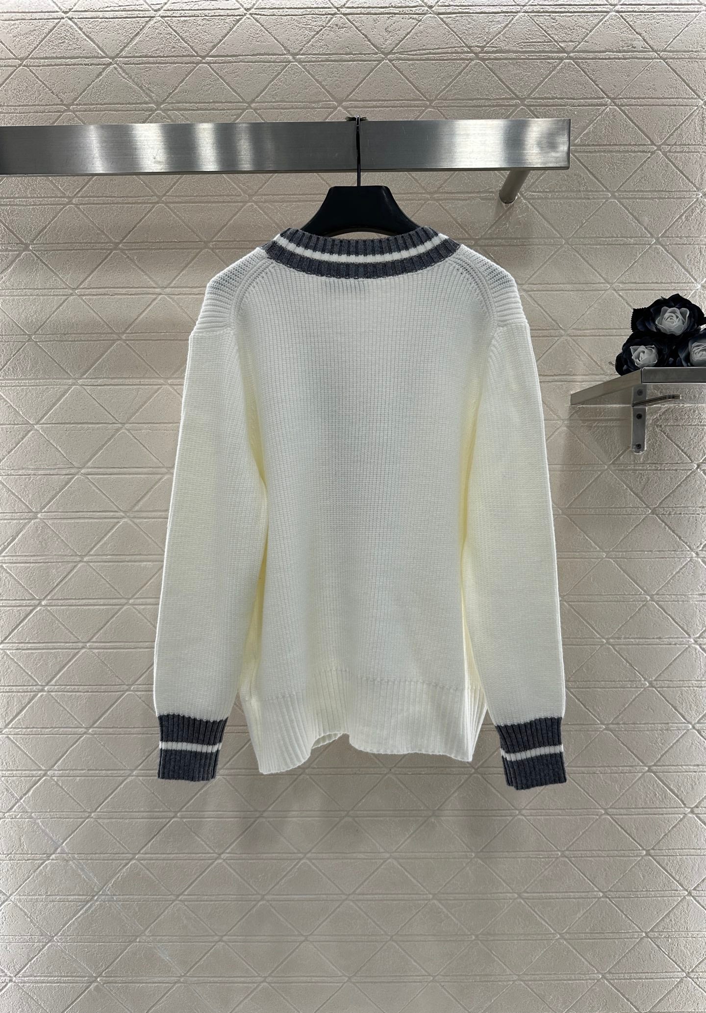Loose knitted wool cardigan