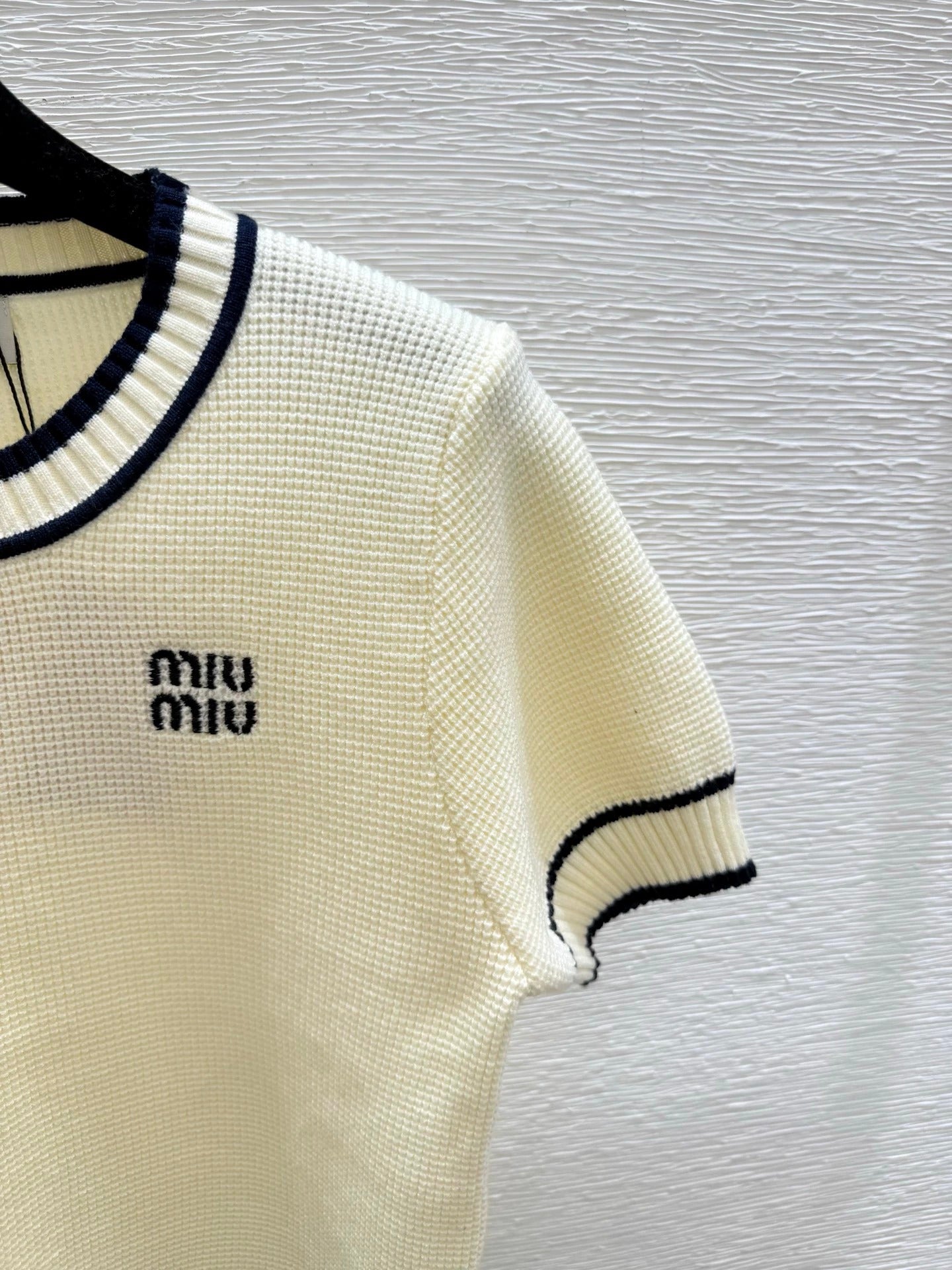 25 short-sleeved tops