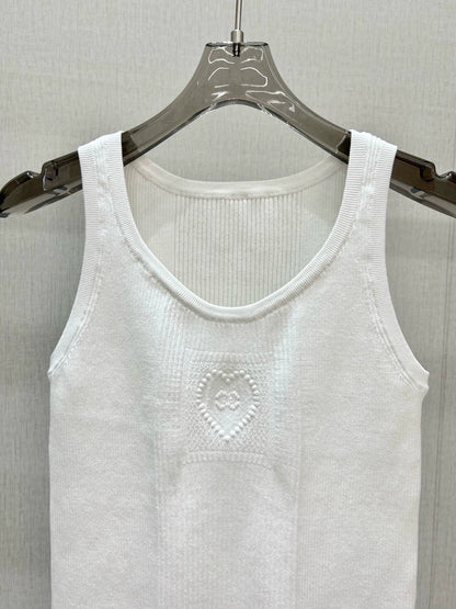 25 knitted vest