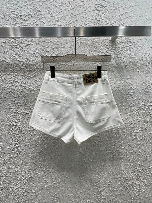 25 letter white shorts