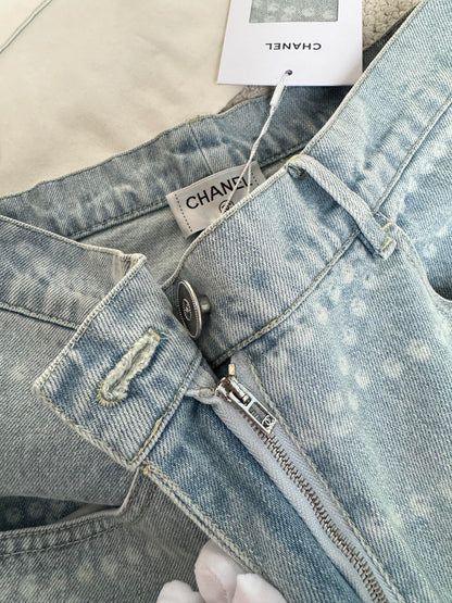 25 Spotted Jeans