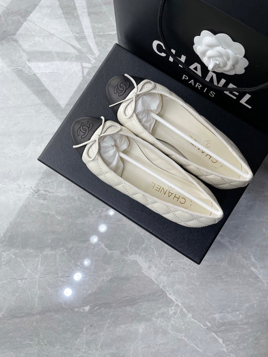 C 25 Ballet Flats