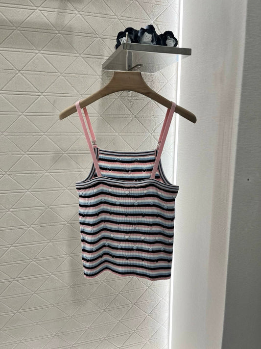 25 knitted vest