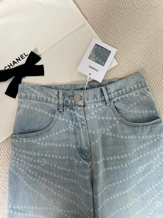 25 Spotted Jeans