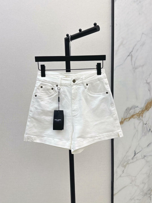 25 embroidered denim shorts