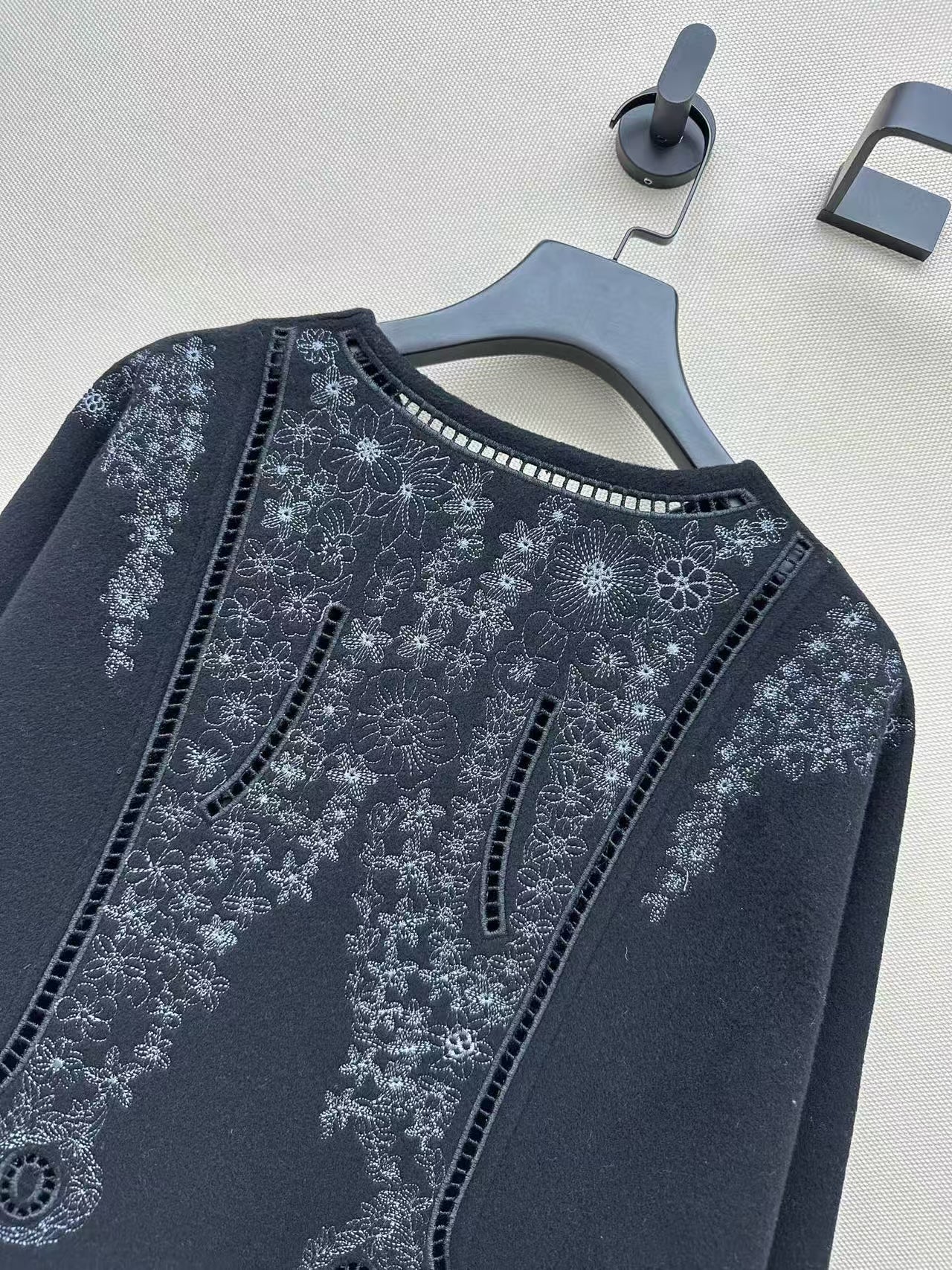 25 Cashmere cardigan jacket（BEIGI/BLACK）