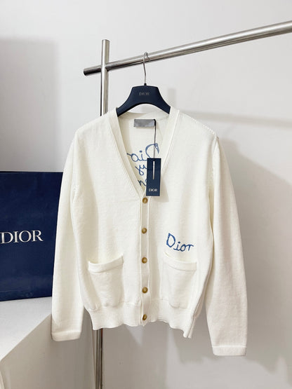 25 Cotton knitted V-neck cardigan