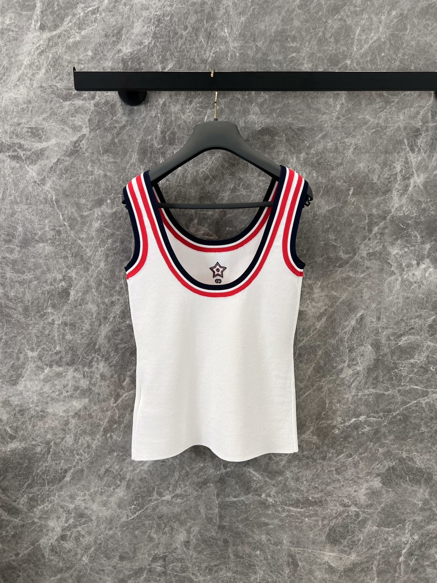 25 Tennis sports style suit