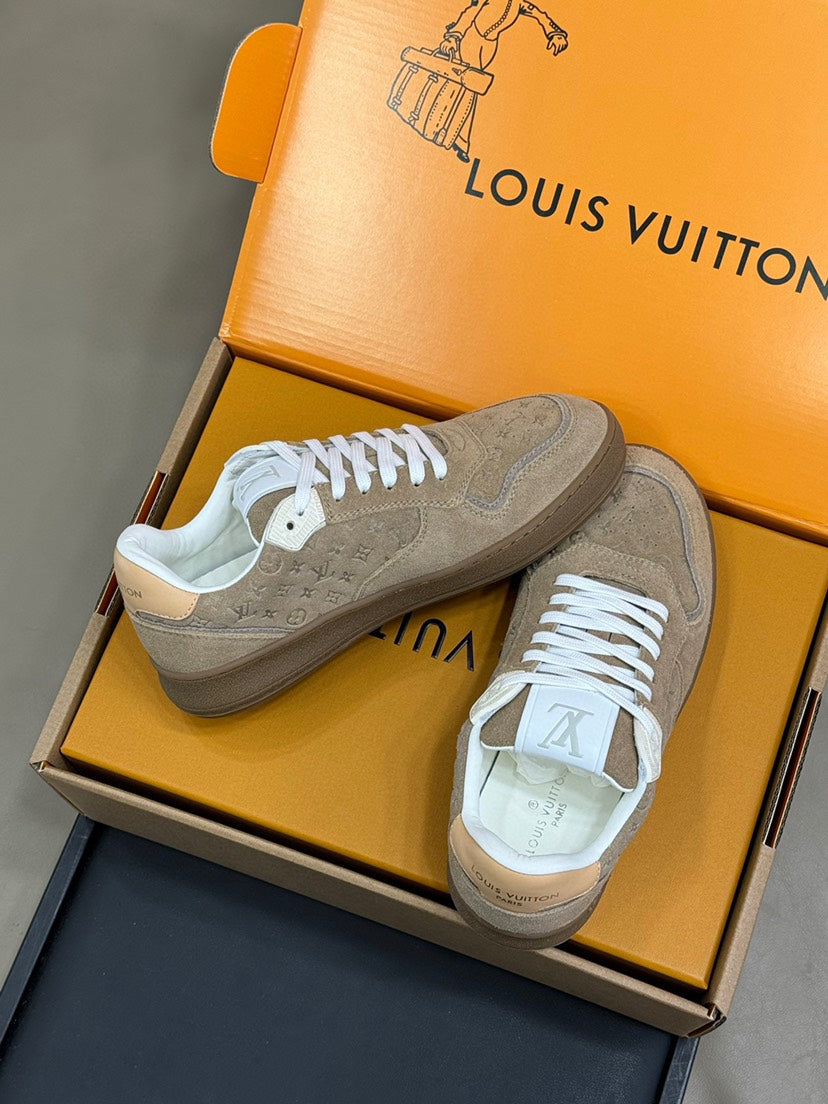 25 STADIUM sneakers