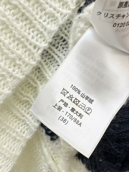 25 knitted cardigan