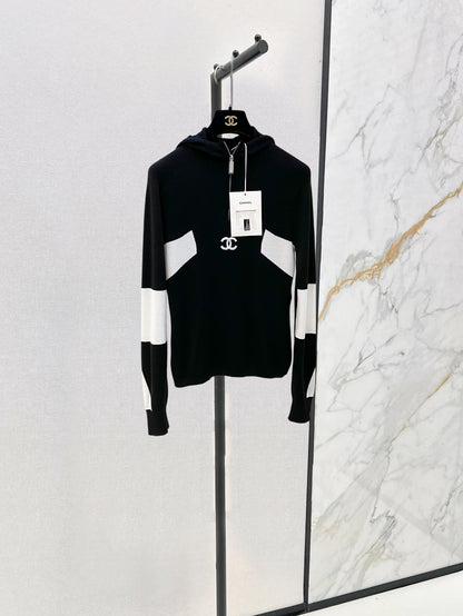 25 black and white cashmere knit