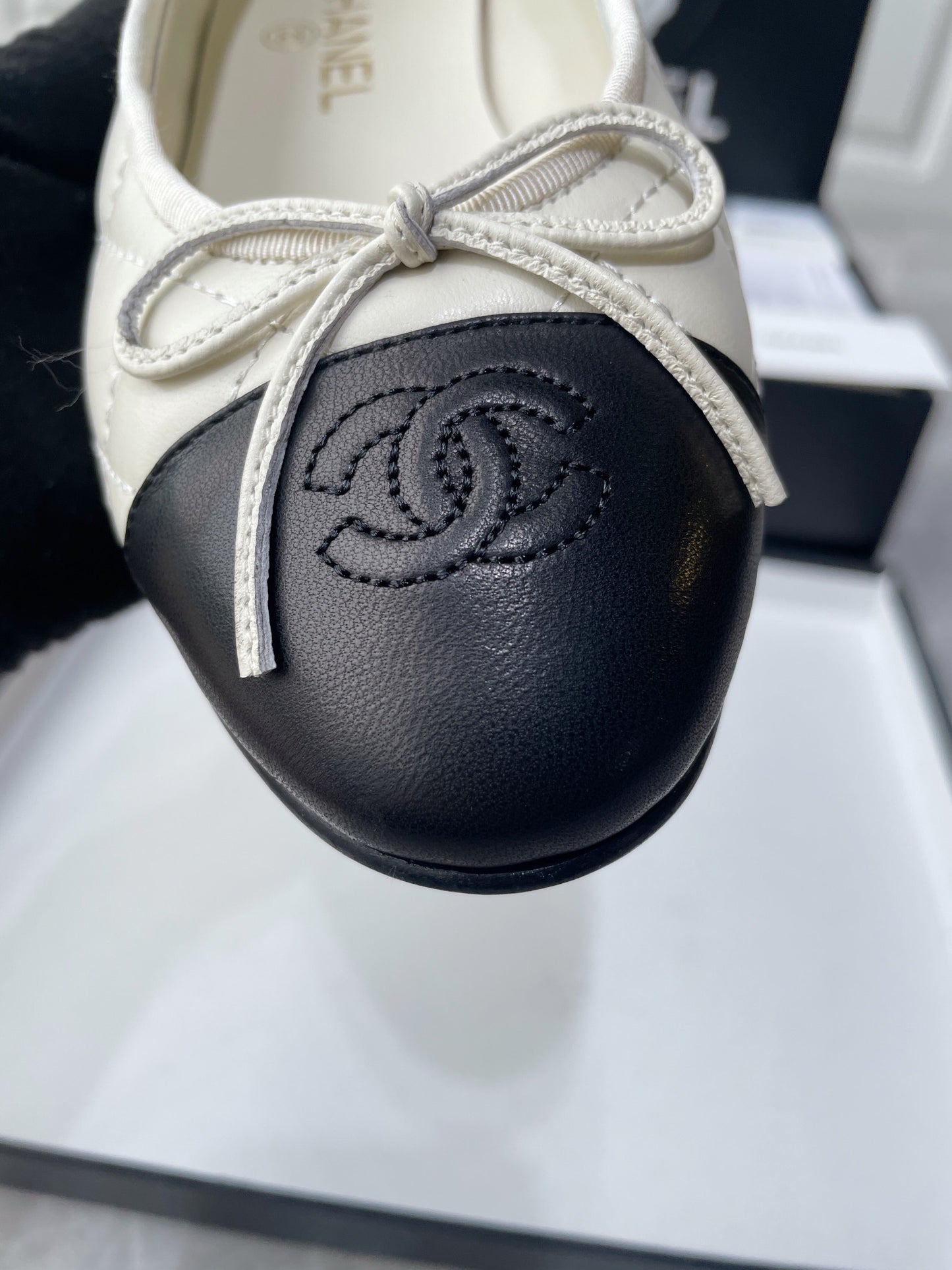 C 25 Ballet Flats