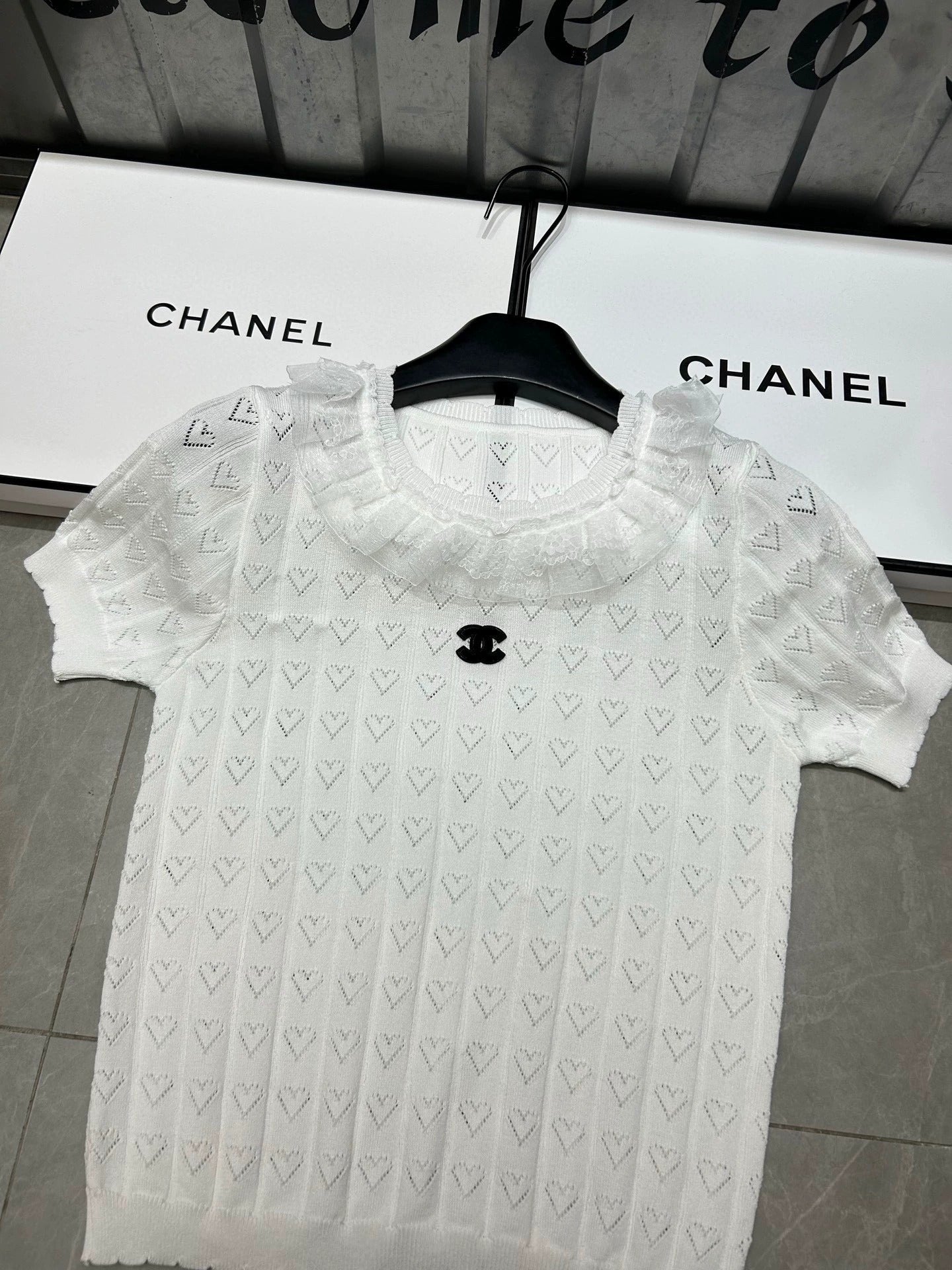 25 hollow short sleeves