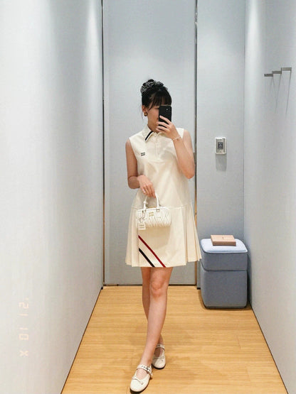 25 pleated dress