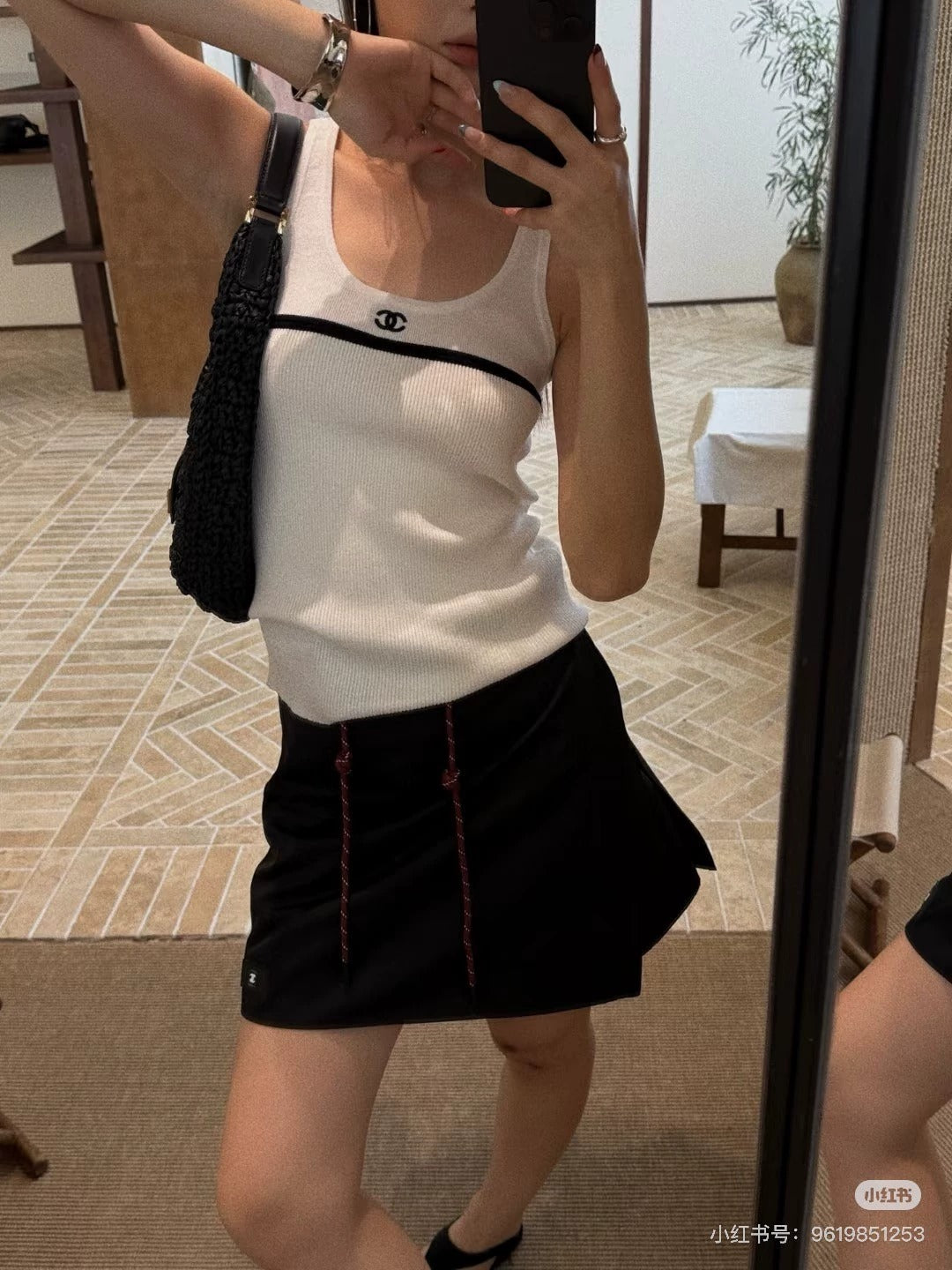25 knitted vest