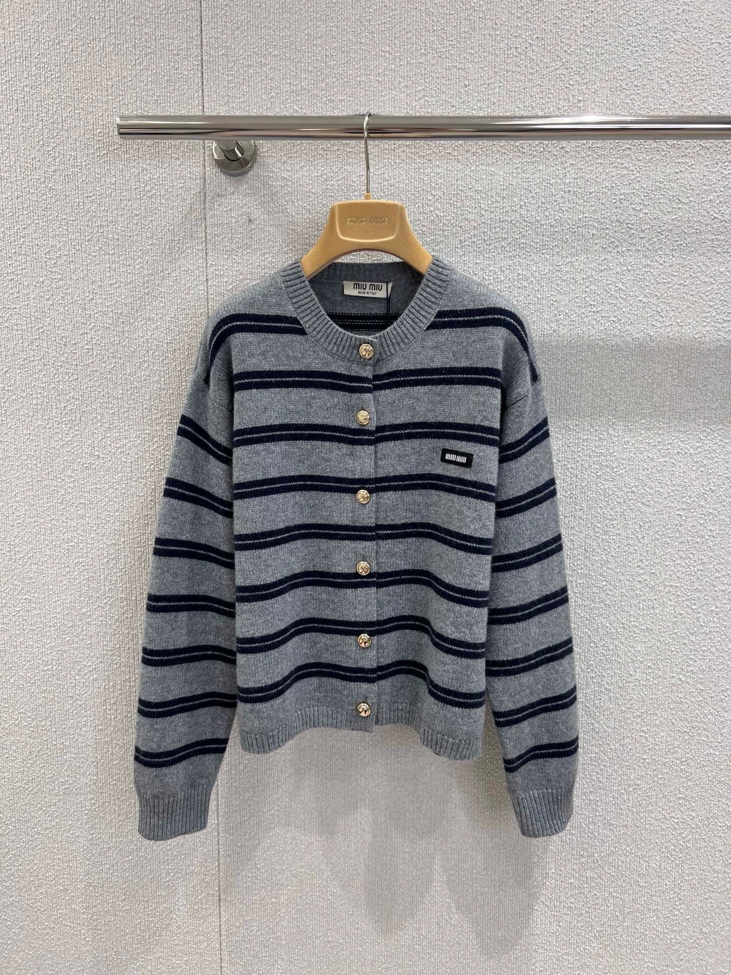 25Fw knitted cardigan
