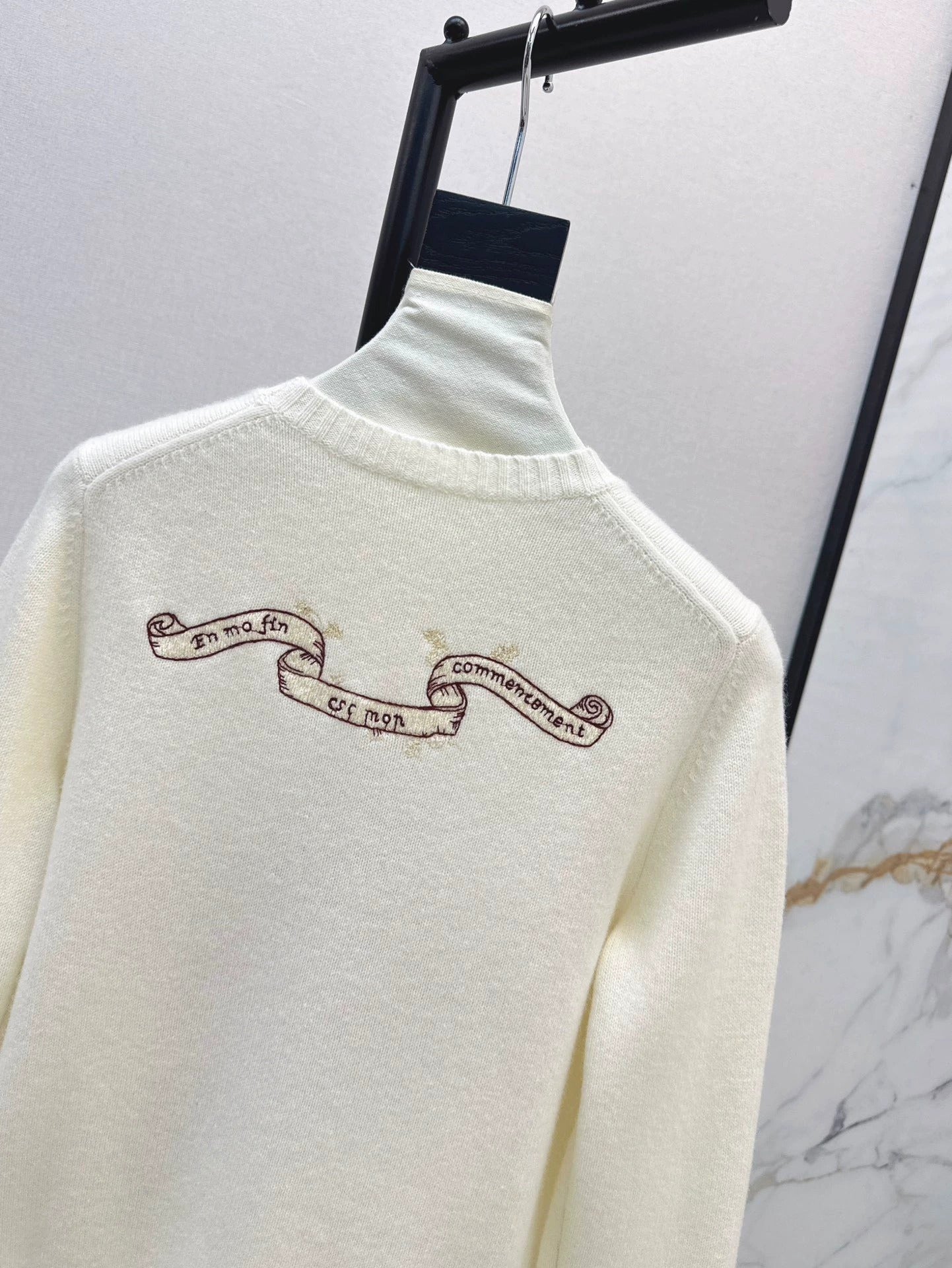25 cashmere sweater