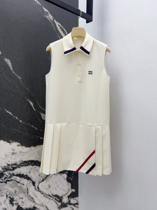 25 pleated dress